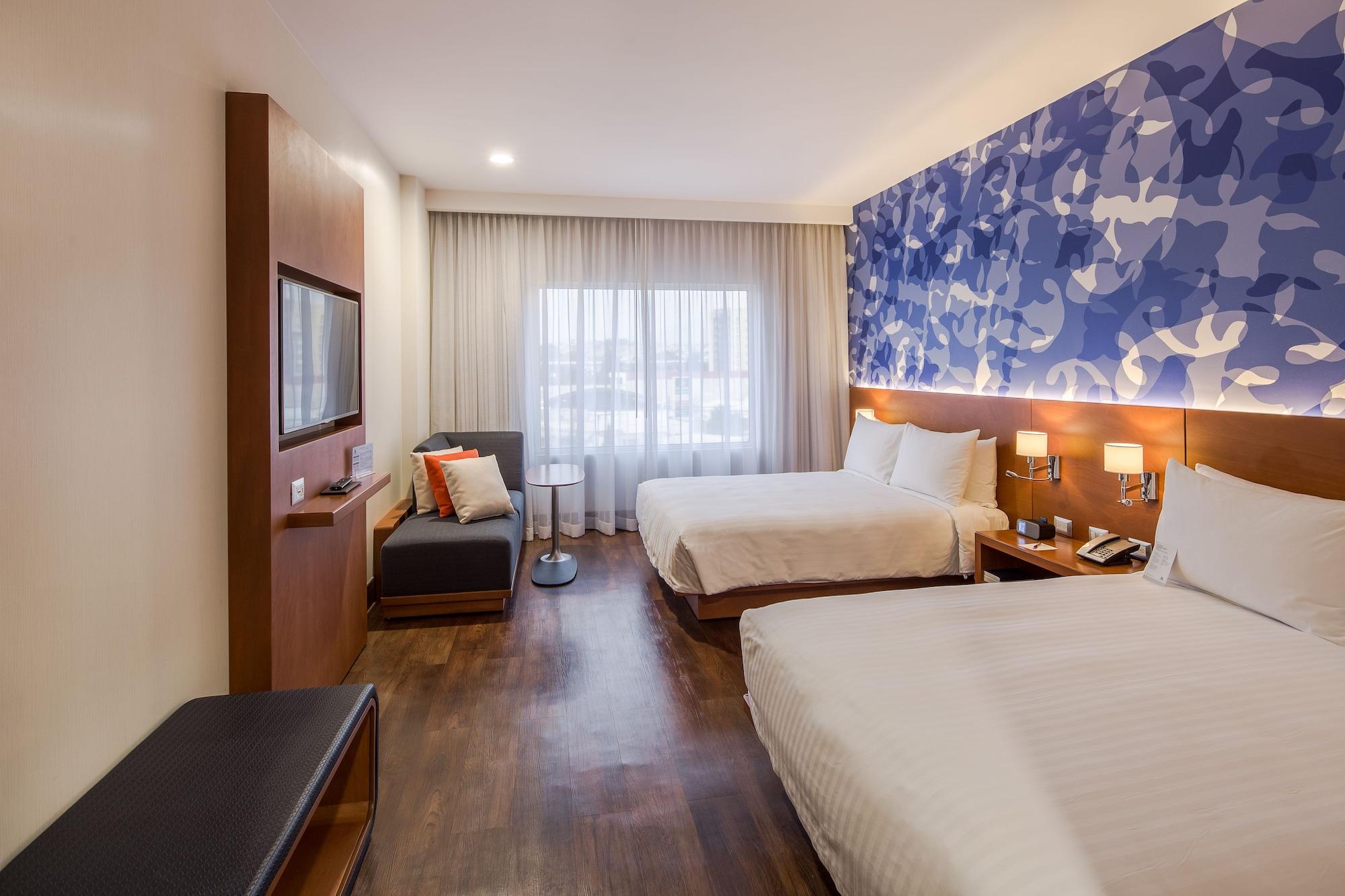 Marriott Puebla Hotel Meson Del Angel Bagian luar foto
