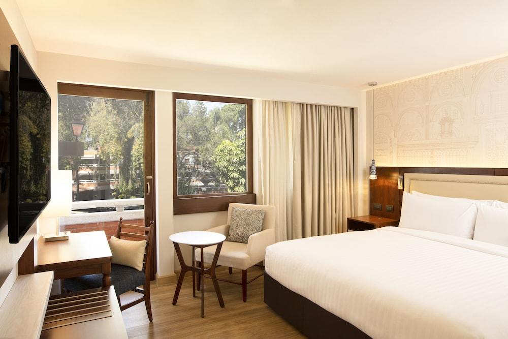 Marriott Puebla Hotel Meson Del Angel Bagian luar foto