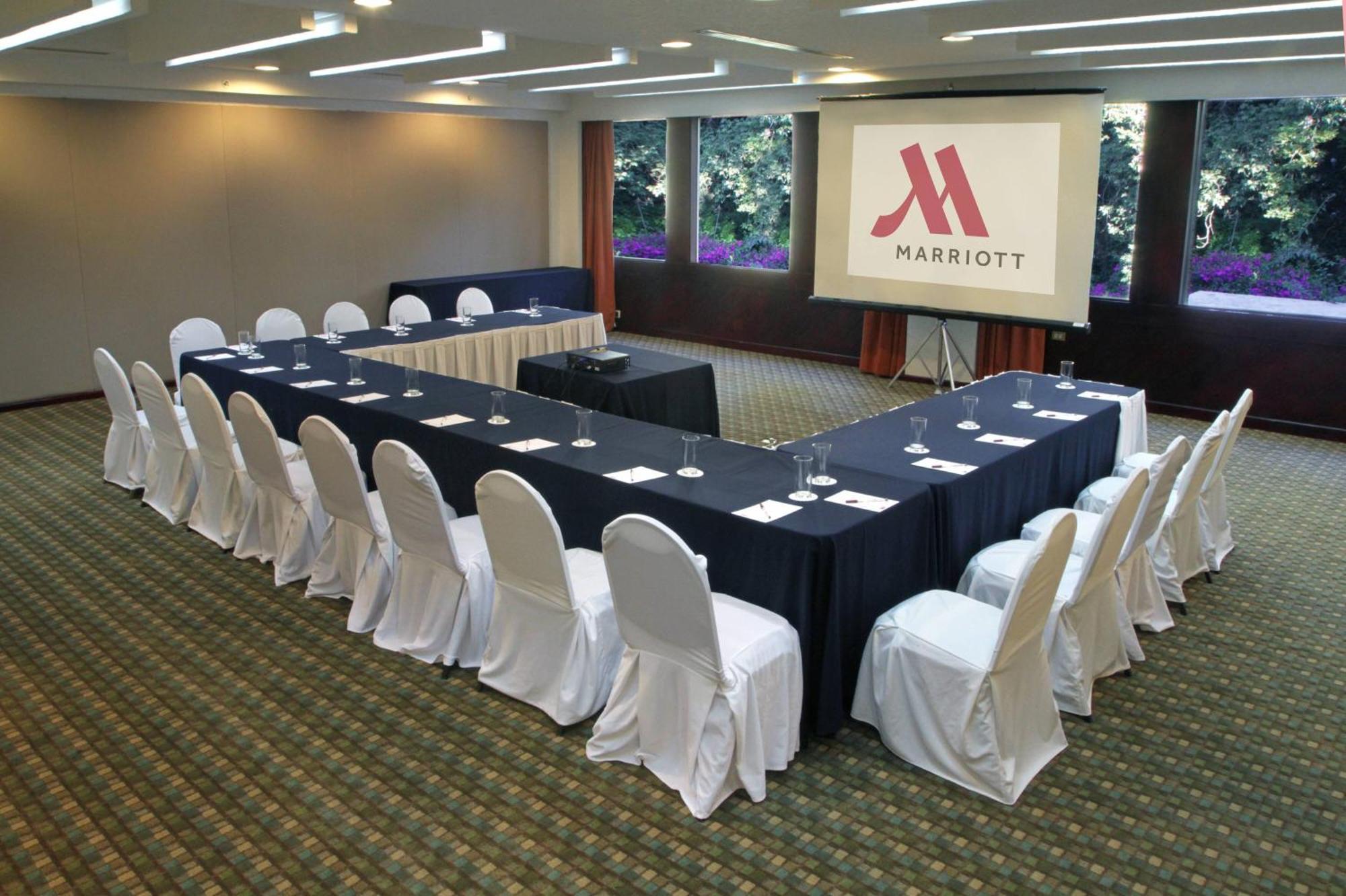 Marriott Puebla Hotel Meson Del Angel Bagian luar foto