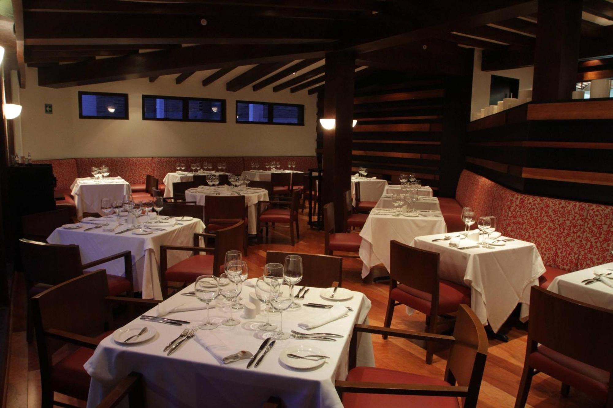Marriott Puebla Hotel Meson Del Angel Bagian luar foto